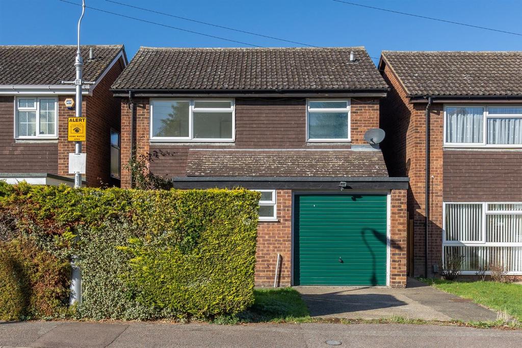 Church Road, Stotfold SG5 4NE 3 bed detached house £375,000