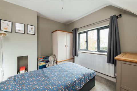 12 Cherry Trees, Lower Stondon, Henlow, SG16 6DT