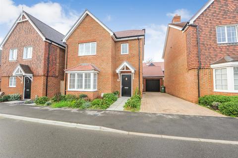 3 bedroom detached house for sale - Barty Way, Thurnham, Maidstone
