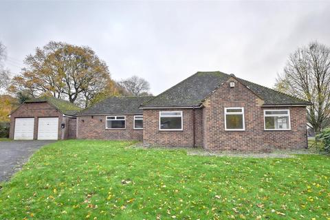 3 bedroom detached house for sale - Bethersden Road, Woodchurch