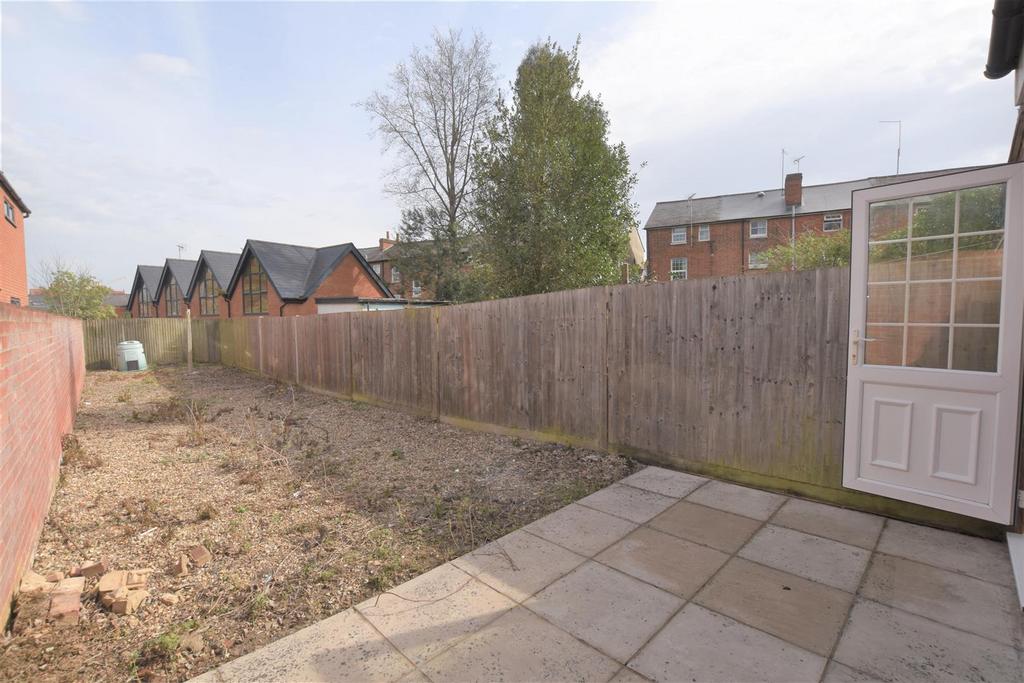 Lower Ground Flat - Garden