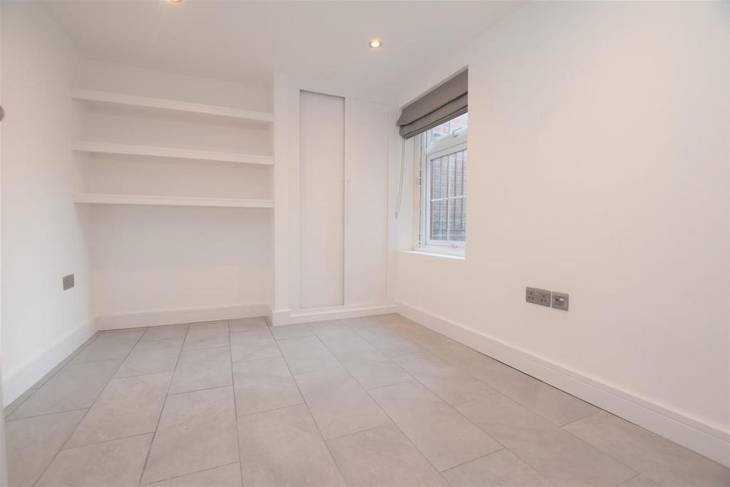 Lower Ground Flat - Bedroom
