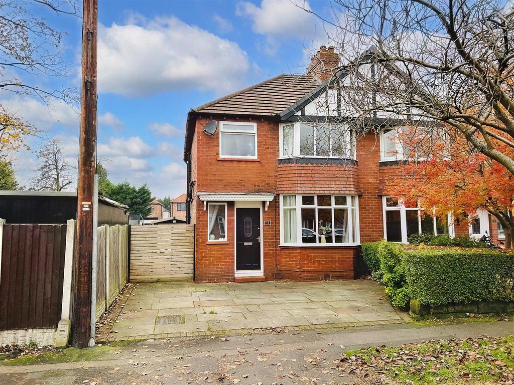 Beeston Avenue, Timperley, Altrincham 3 bed semidetached house for