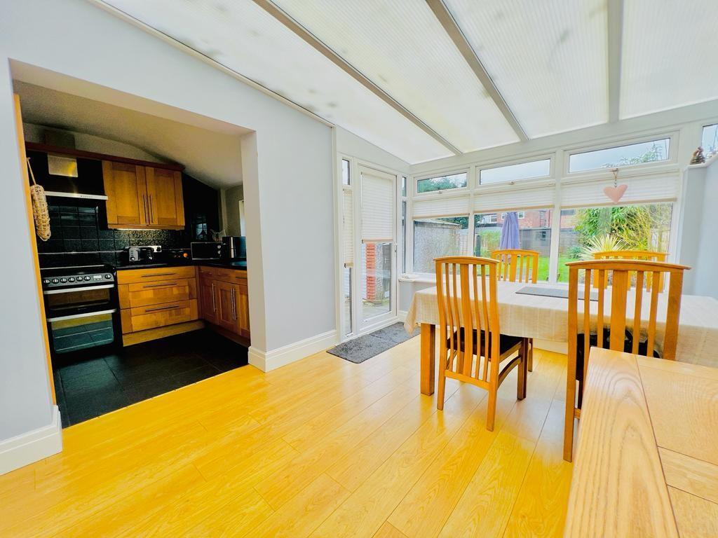 Beeston Avenue, Timperley, Altrincham 3 bed semidetached house £535,000