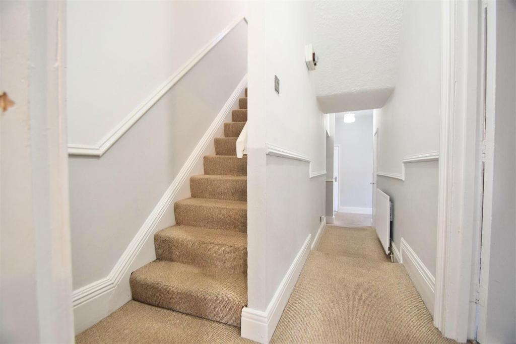 Grafton Road, Whitley Bay 3 bed £1,000 pcm (£231 pw)