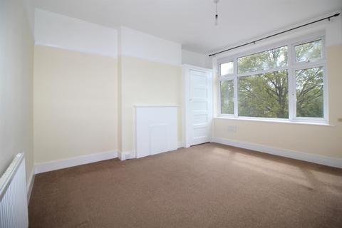 2 bedroom maisonette to rent - Myddleton Avenue, Enfield