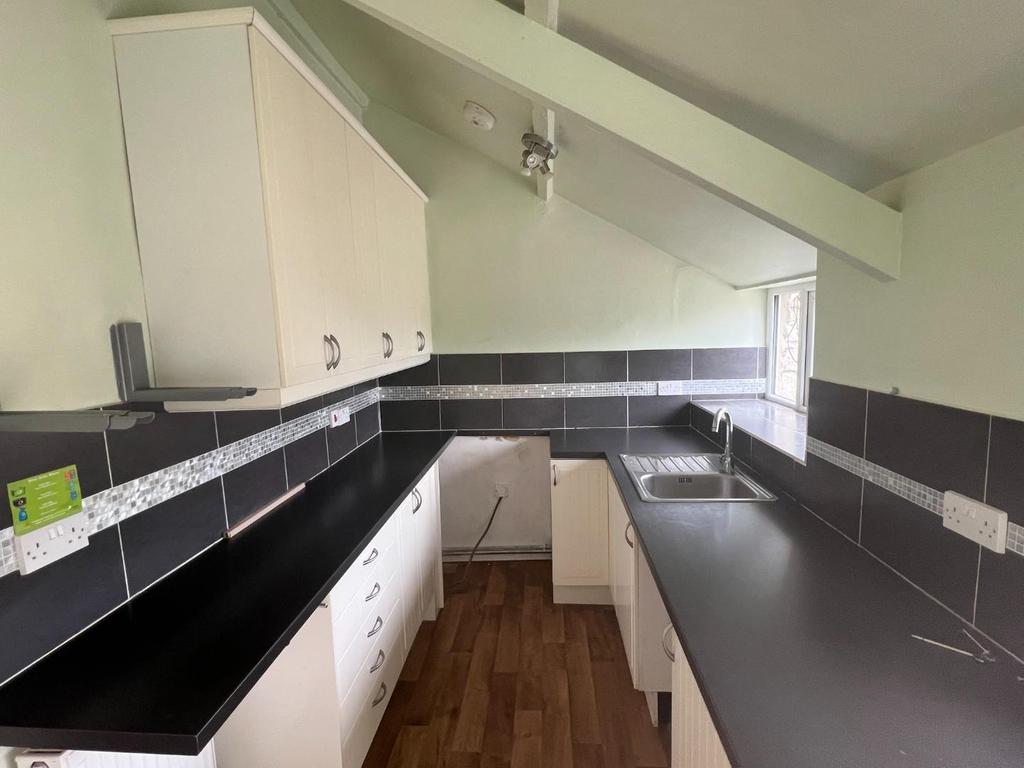 High Street, Swinton, Malton 2 bed house £650 pcm (£150 pw)