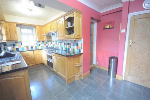 4 bedroom semi-detached house to rent - Lincoln Avenue, Clayton, Newcastle -under-Lyme