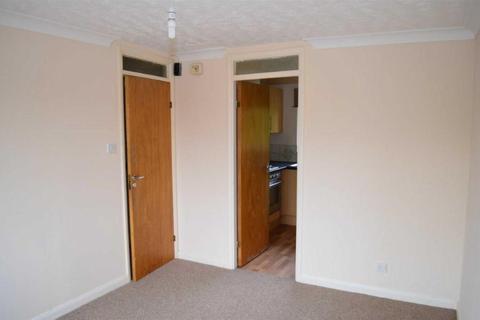 1 bedroom flat to rent - Derrick Close, Reading