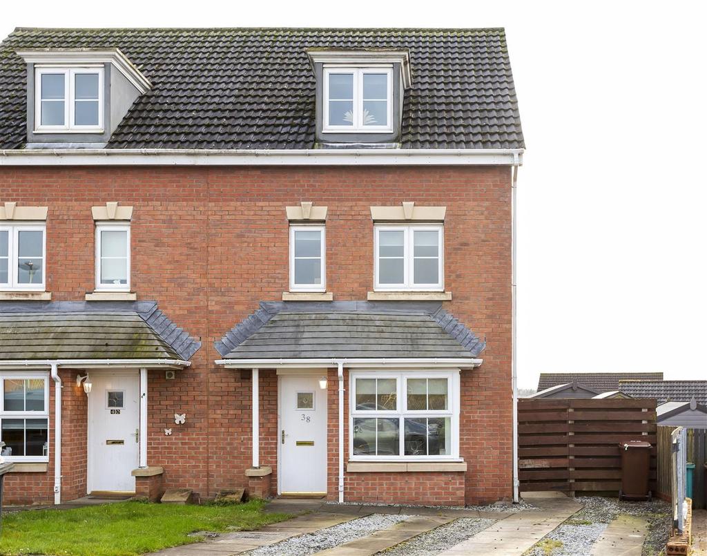 Hopepark Drive, Smithstone, Cumbernauld 4 bed detached house £225,000