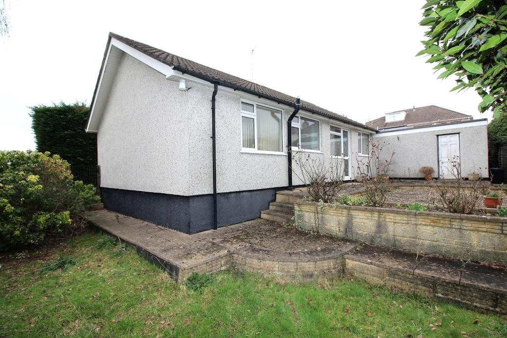 Grove Road, Fishponds, Bristol, BS16 2BP 2 bed detached bungalow for