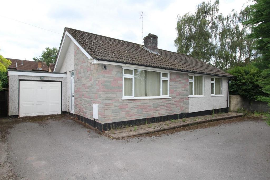 Grove Road, Fishponds, Bristol, BS16 2BP 2 bed detached bungalow for