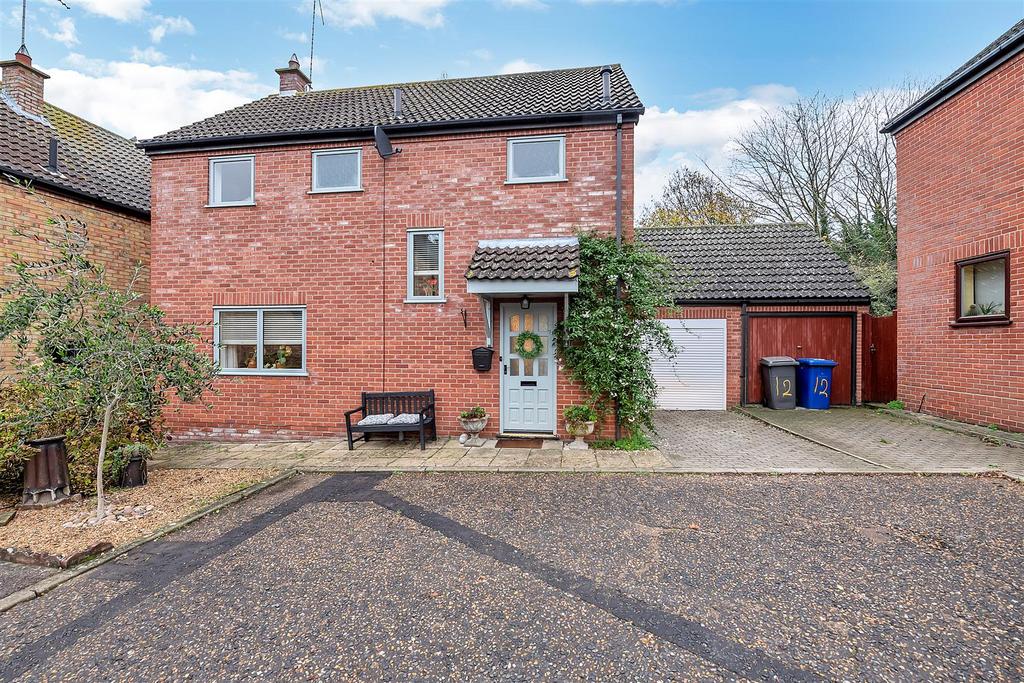 Alicia Court, Southgate Street, Bury St. Edmunds 3 bed detached house