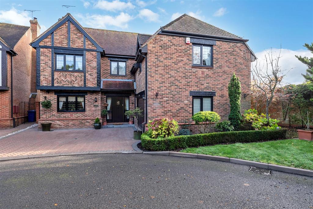 Governors Mews, Bury St. Edmunds 5 bed detached house for sale £750,000