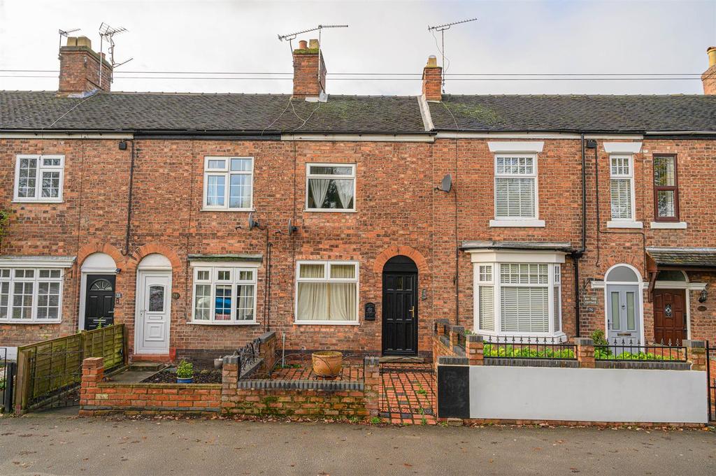 Barony Road, Nantwich 2 bed terraced house £165,000