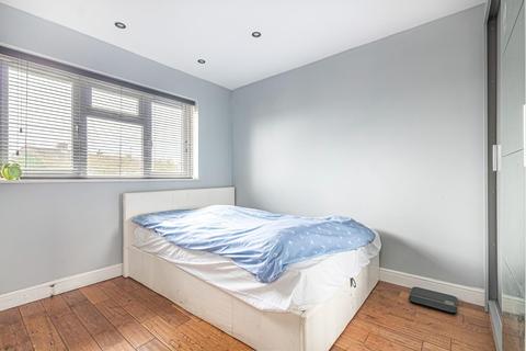 3 bedroom house to rent - Holland Road, Aylesbury