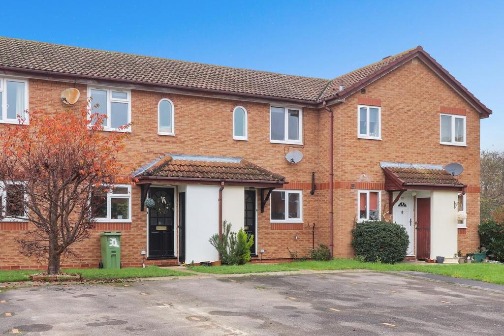 Chiltern Avenue, Cleeve, Cheltenham 2 bed terraced house for