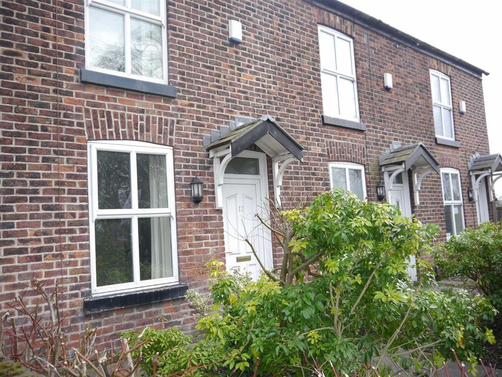 Hawthorn Street, WILMSLOW 2 bed end of terrace house £1,100 pcm (£254 pw)