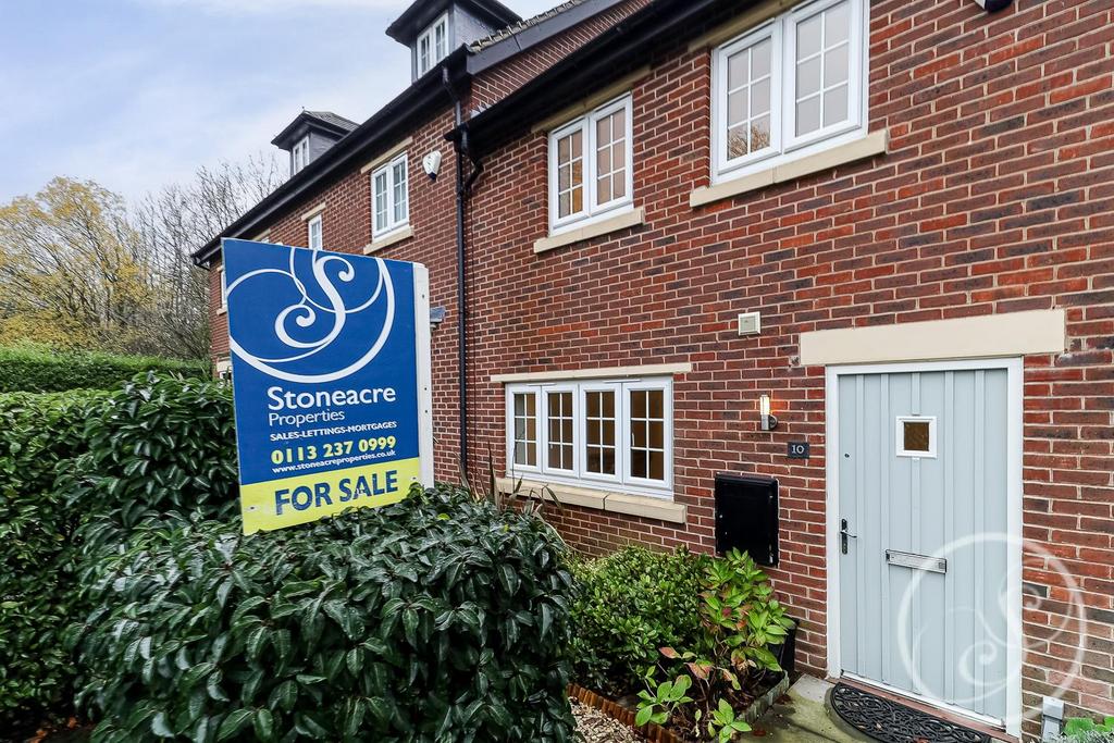 Brandon Close, Leeds 3 bed terraced house £282,500