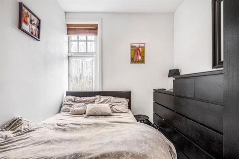 1 bedroom flat to rent, Gwendolen Avenue, Putney SW15