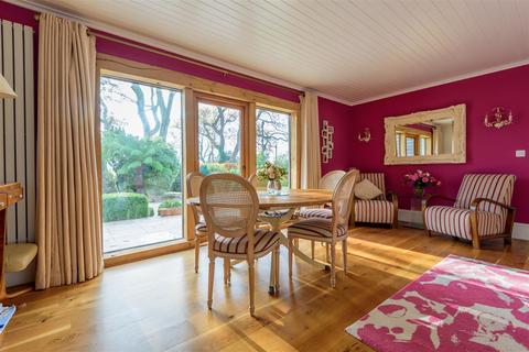 Oak Lodge Trewinnard Road, Perranwell Station, Truro, TR3 7QD