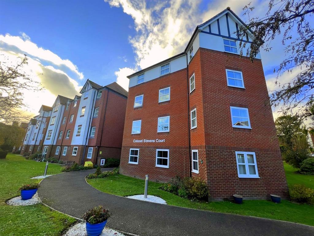 Granville Road, Meads, Eastbourne 2 bed retirement property £194,950