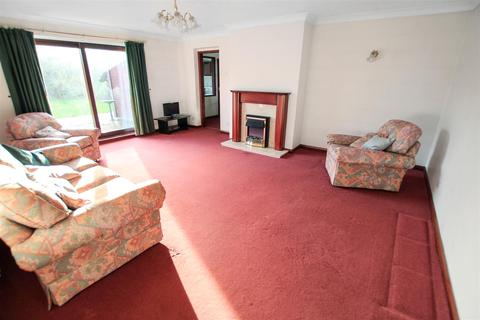 5 bedroom detached bungalow for sale - The Bridle, Woodham