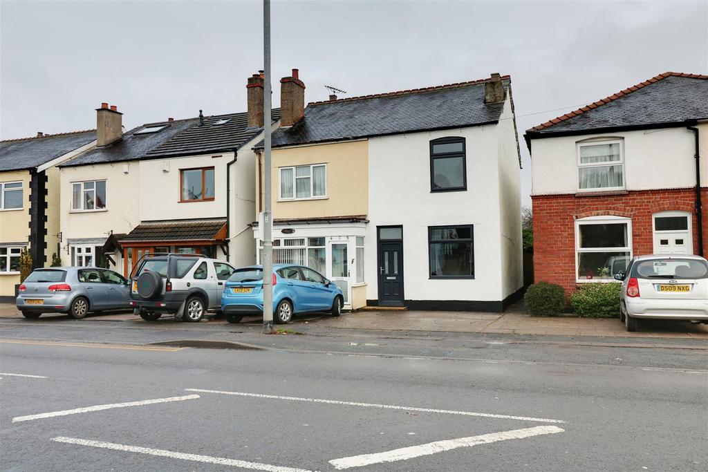 Walsall Road, Great Wyrley, Walsall 2 bed semidetached house £850