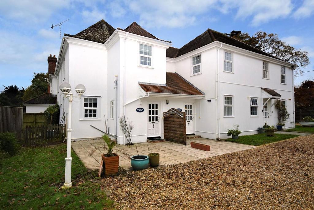 Foreland Farm Lane, Bembridge, PO35 5TJ 2 bed house £925 pcm (£213 pw)