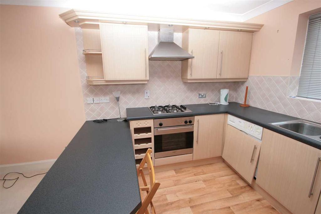 Briarsyde Close, Whickham 2 bed apartment £595 pcm (£137 pw)