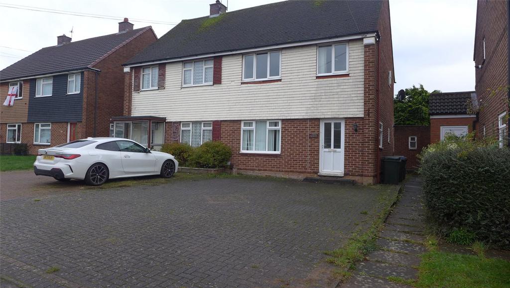 Blackwatch Road, Radford, Coventry, CV6 3 bed semidetached house £