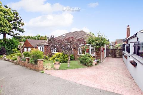 12 Fernheath Way, Dartford, DA2 7PF