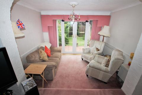 12 Fernheath Way, Dartford, DA2 7PF