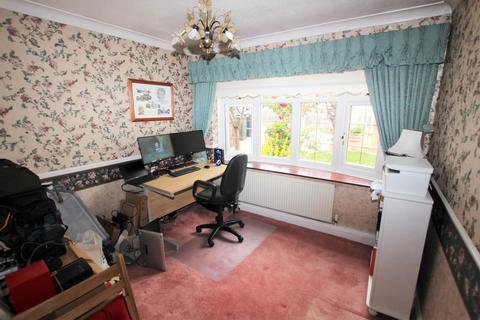 12 Fernheath Way, Dartford, DA2 7PF