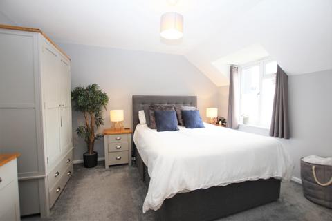 38 Heathlee Road, Dartford, DA1 3PW