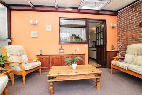 14 Valley Road, Crayford, Dartford, DA1 3PJ