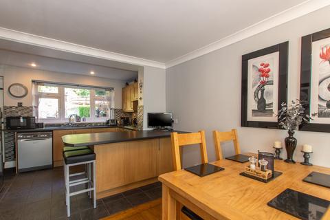 64 Green Walk, Dartford, DA1 4JL