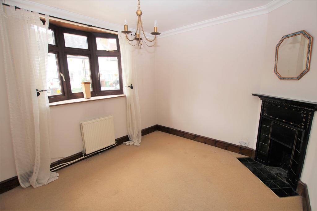 Farm Place, Crayford, DA1 2 bed end of terrace house £325,000