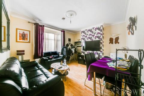 2 bedroom flat for sale - Green Lanes, Winchmore Hill