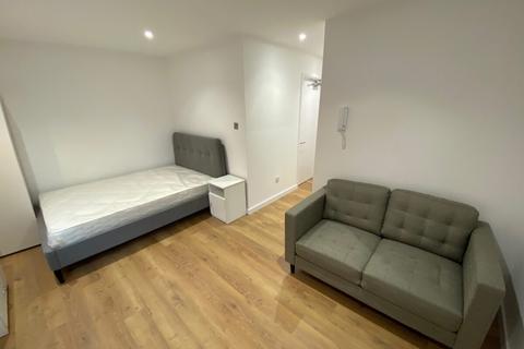 Studio to rent - Queen Street Leicester LE1