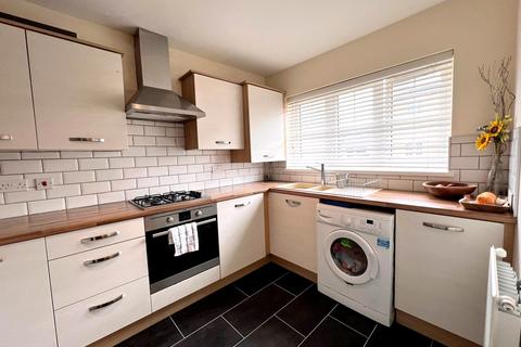3 bedroom semi-detached house for sale - Rhes Brickyard Row, Llanelli, Carmarthenshire. SA15 2DZ