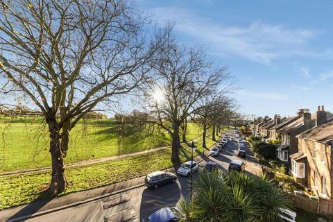 Flat E, 9 Hilly Fields Crescent, London, SE4 1QA