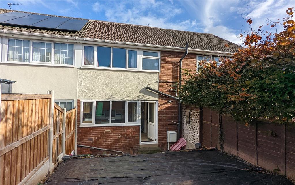 Northorpe Lane, Mirfield, WF14 3 bed terraced house £165,000