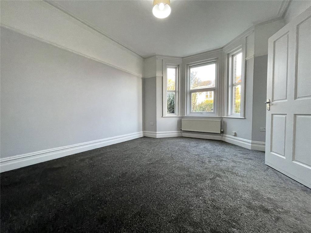St. Margarets Road, Poole, Dorset, BH15 2 bed apartment £1,200 pcm (£