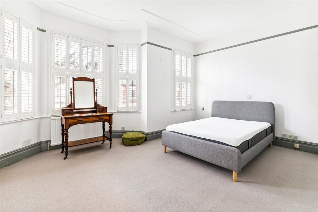 Melody Road, SW18 4 bed terraced house £4,702 pcm (£1,085 pw)