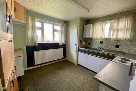 2 bedroom bungalow for sale - Eastern Avenue, Polegate, East Sussex, BN26