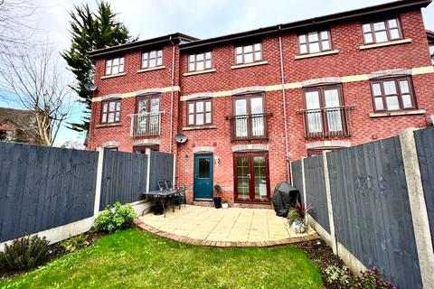4 bedroom townhouse for sale - Falconwood Chase, Worsley, M28