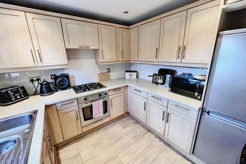 4 bedroom townhouse for sale, Falconwood Chase, Worsley, M28