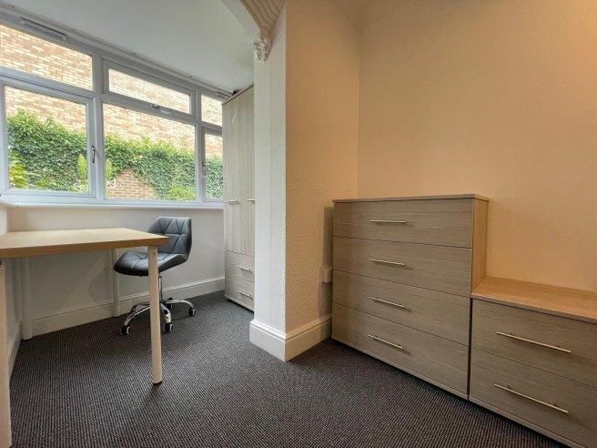 Headcorn-drive-ct2-7tr-952061