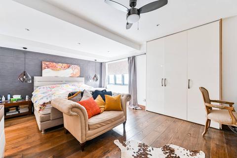 194 The Fairway, Ruislip, HA4 0SL